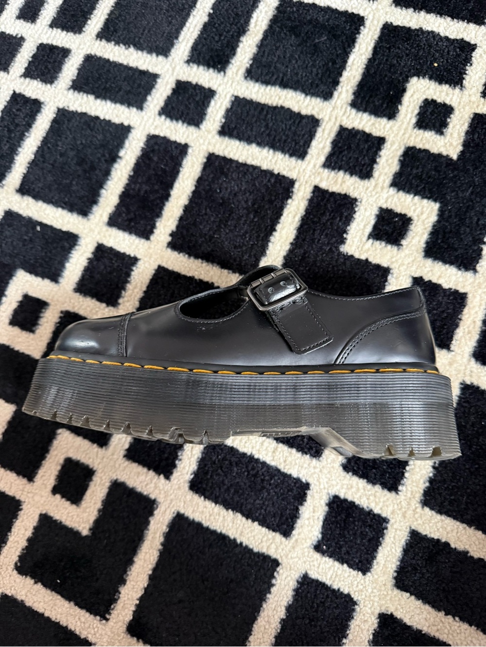 Dr. Martens Black Platform Mary Jane T-Bar Shoes Women’s Size 7 - Picture 4 of 6